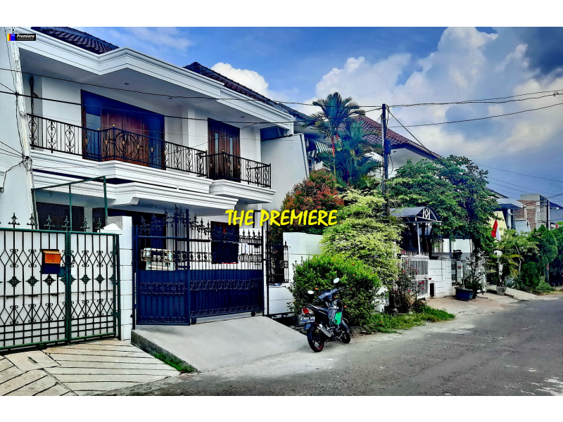 Disewakan Rumah Janur Indah Kelapa Gading, Jakarta Utara