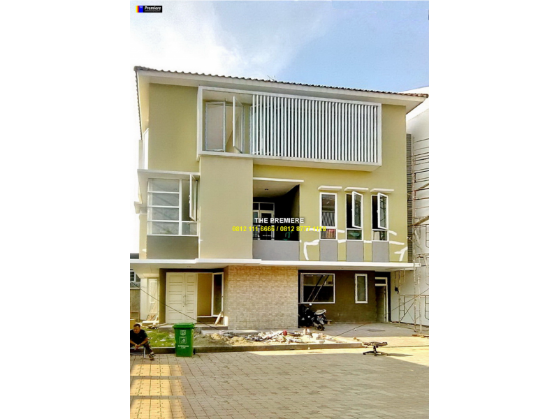 Rumah Hook Baru Gading Lavender, Kelapa Gading, HARGA DIBAWAH NJOP