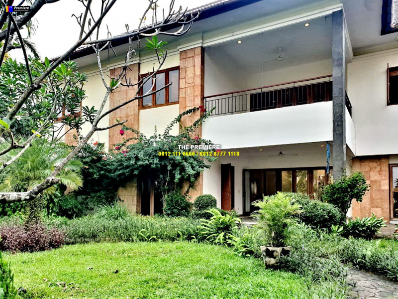 Disewakan Rumah Pejaten Barat, Pejaten, Jakarta Selatan, ADA KOLAM RENANG !!