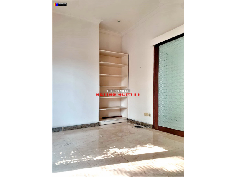 Disewakan Rumah Pejaten Barat, Pejaten, Jakarta Selatan, ADA KOLAM RENANG !!