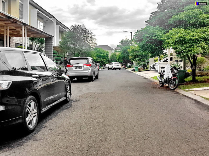 Rumah Full Furnished Grand Orchard Kelapa Gading, Jakarta Utara, FURNISHED !!