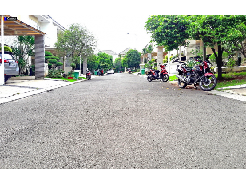 Rumah Full Furnished Grand Orchard Kelapa Gading, Jakarta Utara, FURNISHED !!
