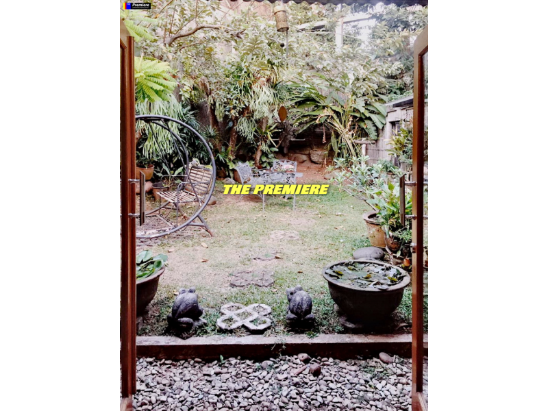 Rumah Besar Siap Huni Bintaro Village, Bintaro, Tangerang Selatan