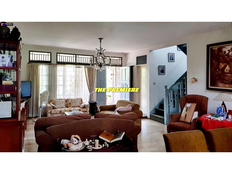 Rumah Besar Siap Huni Bintaro Village, Bintaro, Tangerang Selatan