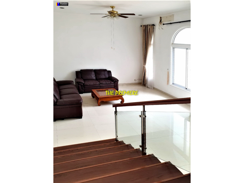 Rumah Royal Gading Mansion Kelapa Gading, Jakarta Utara, Renovated !!