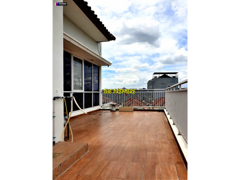 Rumah Royal Gading Mansion Kelapa Gading, Jakarta Utara, Renovated !!
