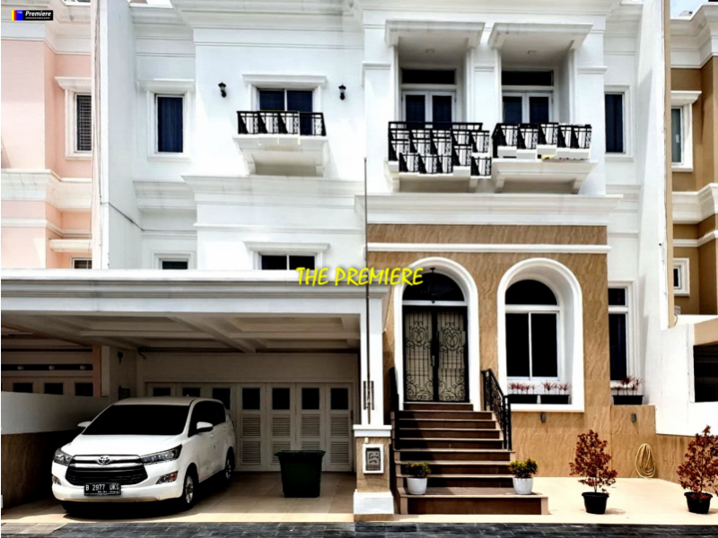 Rumah Royal Gading Mansion Kelapa Gading, Jakarta Utara, Renovated !!