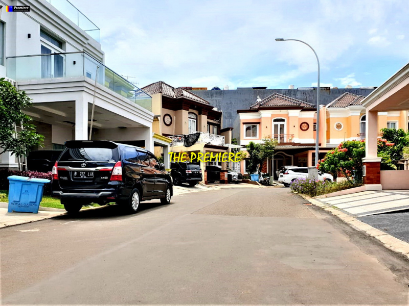 Rumah Royal Gading Mansion Kelapa Gading, Jakarta Utara, Renovated !!