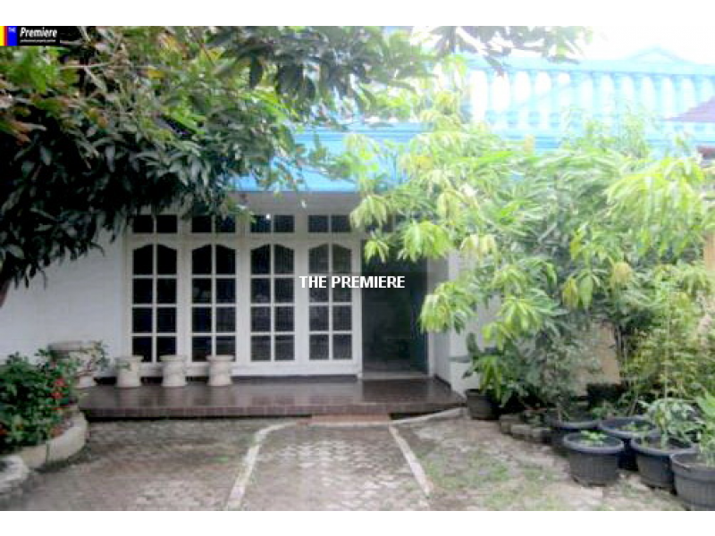 Rumah Tua Dijual Di Jakarta Barat Semi Furnished!!!