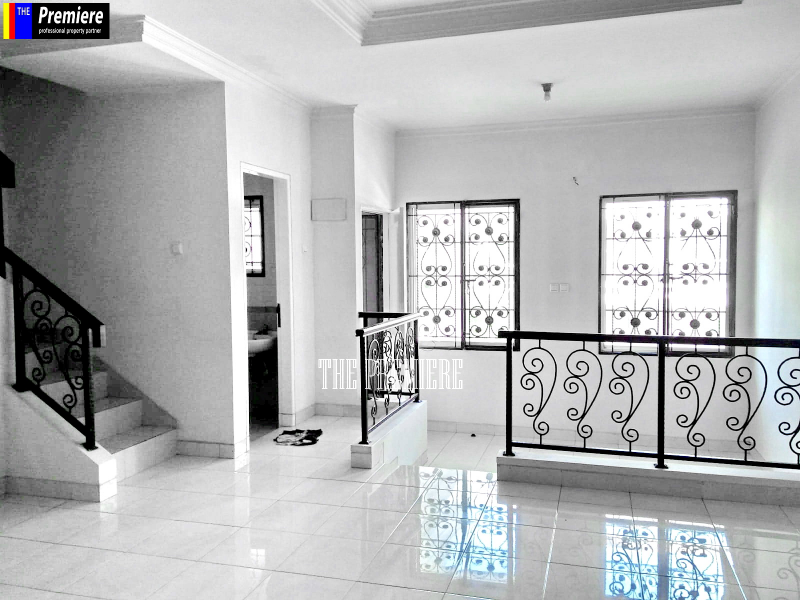 Rumah Gading Grande 3 Lantai Kelapa Gading Jakarta Utara, Siap Huni!!!