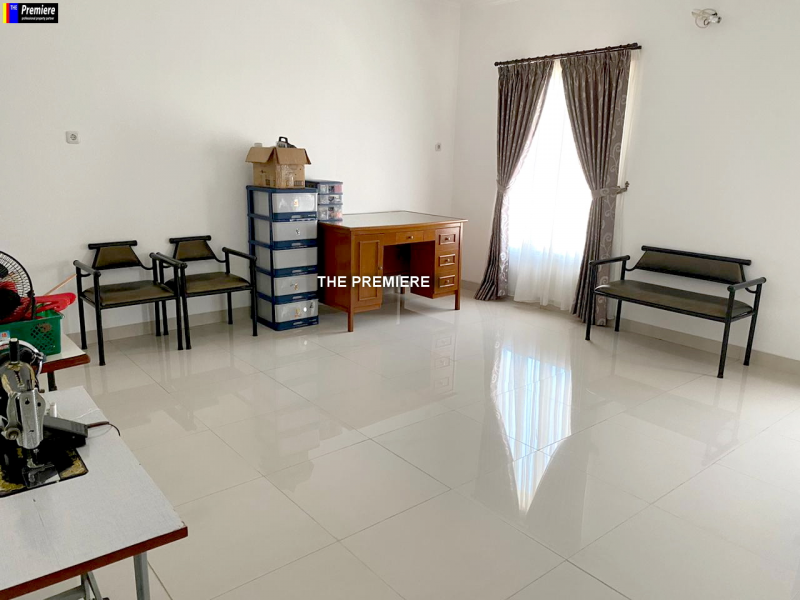 Rumah Dijual Di Gading Elok, Kelapa Gading, Jakarta Utara, SEMIFURNISHED!!!