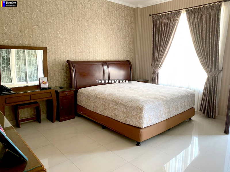 Rumah Dijual Di Gading Elok, Kelapa Gading, Jakarta Utara, SEMIFURNISHED!!!
