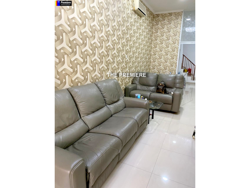 Rumah Dijual Di Gading Elok, Kelapa Gading, Jakarta Utara, SEMIFURNISHED!!!