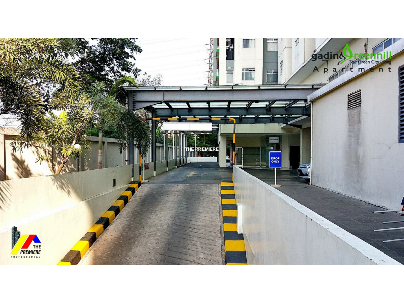 Apartemen Gading Greenhill 2br Lantai Rendah Hadap Swimming Pool - Bisa Kredit