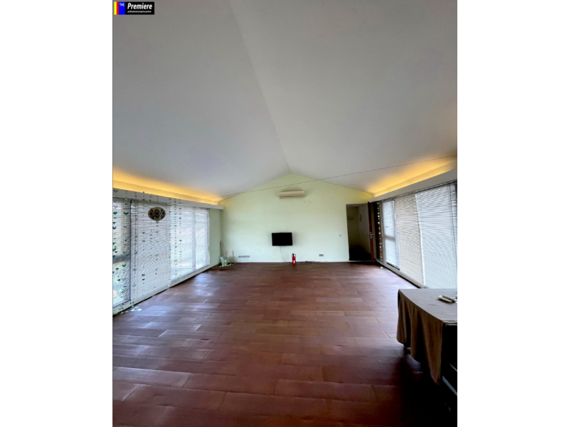 Rumah Mewah Disewakan Di Kemang Utara, Jakarta Selatan