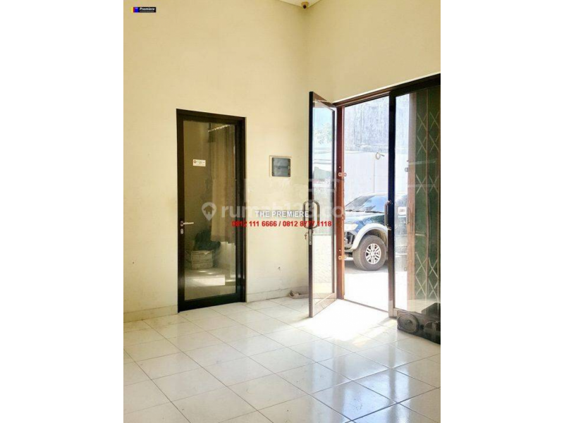 Gudang Plumpang Semper Raya dekat Kelapa Gading, Jakarta Utara