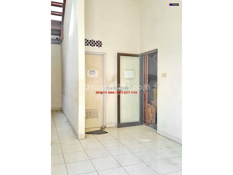 Gudang Plumpang Semper Raya dekat Kelapa Gading, Jakarta Utara