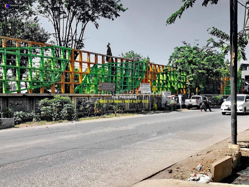 Gudang Plumpang Semper Raya dekat Kelapa Gading, Jakarta Utara