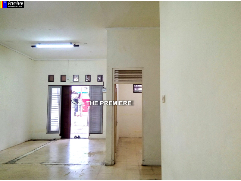 Dijual rumah hitung tanah Cempaka Putih Tengah