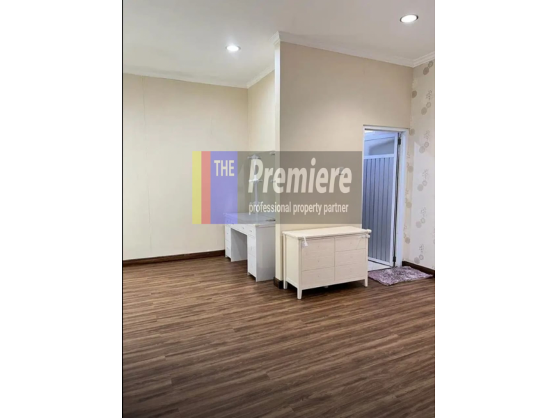 RUMAH SIAP HUNI DI TENGAH KELAPA GADING AKSES BAGUS BEBAS BANJIR  KELAPA PUAN, LOKASI DIBELAKANG MALL KELAPA GADING