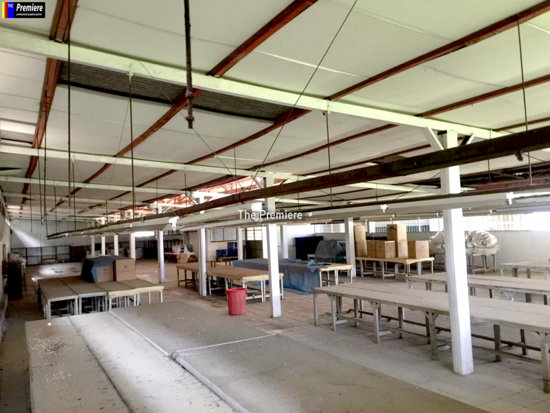 Dijual Gudang & Villa Dengan Lokasi Yang Strategis