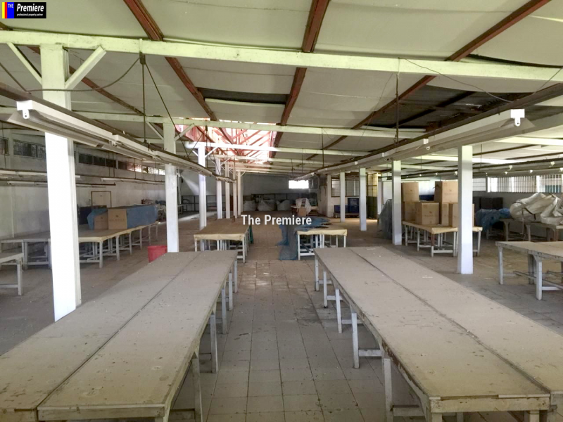 Dijual Gudang & Villa Dengan Lokasi Yang Strategis