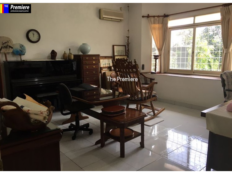 Dijual Gudang & Villa Dengan Lokasi Yang Strategis