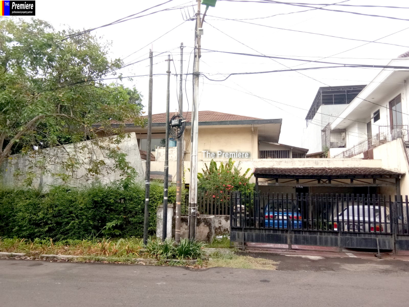Dijual Rumah Luas Di Kayu Putih