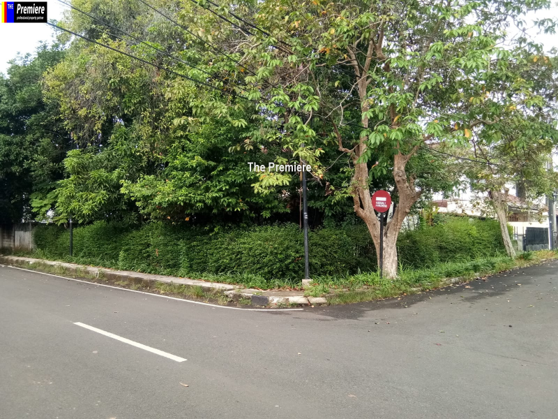 Dijual Rumah Luas Di Kayu Putih