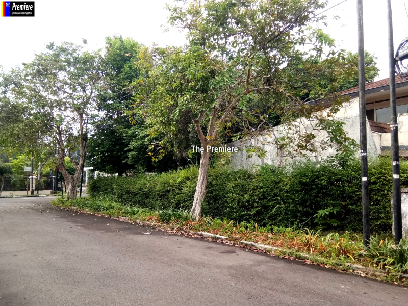 Dijual Rumah Luas Di Kayu Putih