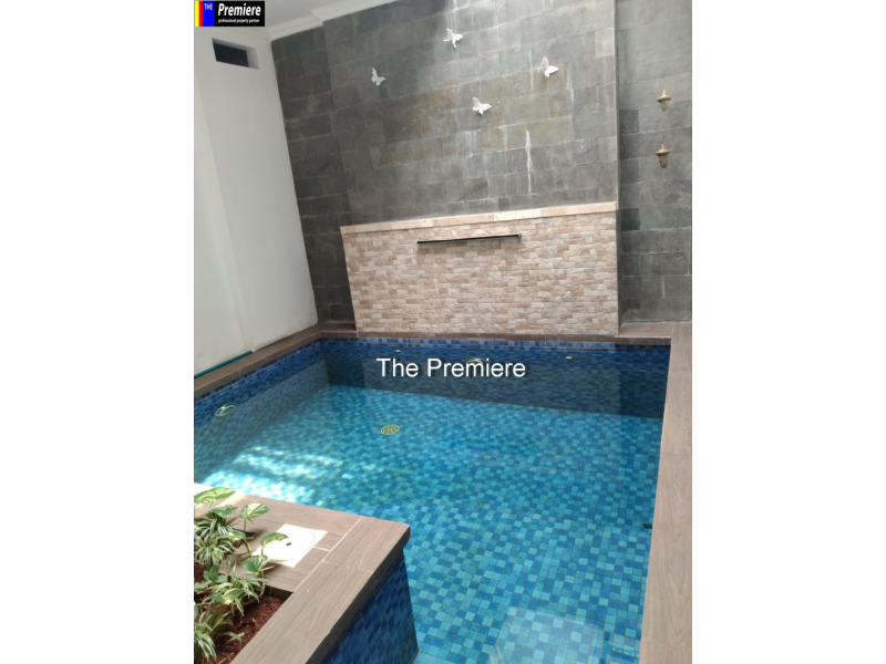 RUMAH MEWAH GANDARIA KEBAYORAN BARU JAKARTA