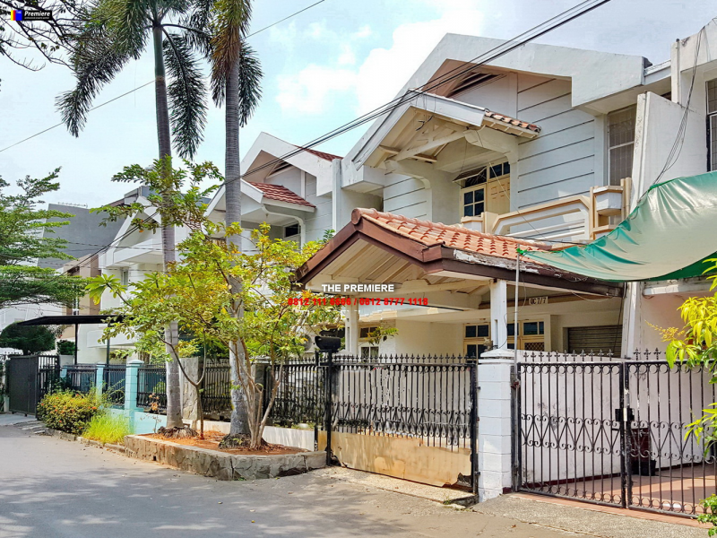 Rumah Janur Elok Kelapa Gading, Jakarta Utara (Sport Mall)